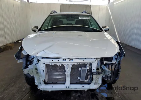 2024 Subaru Outback Touring z USA, uszkodzony, nr VIN 4S4BTGPD1R3116316